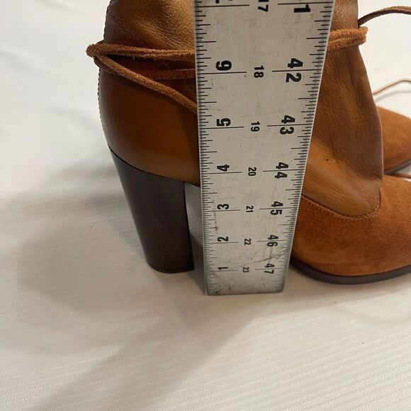 Steve Madden Women’s Leather Hangur  Wraparound Boot Shoes Size 39/9 New - Picture 3 of 9